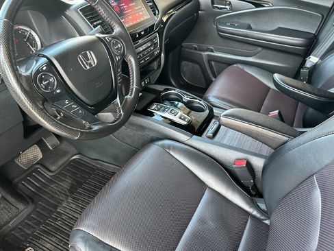 Used 2023 Honda Ridgeline Black Edition image 10