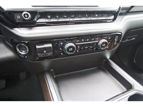 Used 2025 Chevrolet Silverado 3500 High Country w/ High Country Premium Package image 24