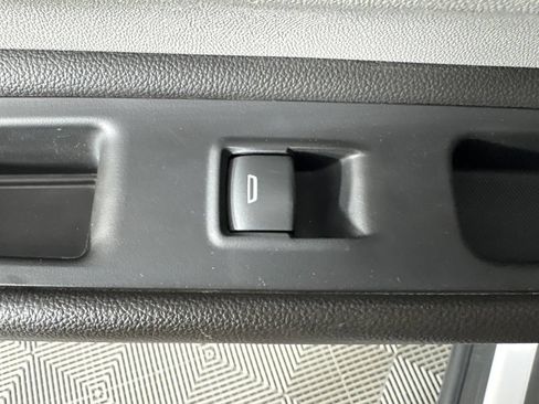 Used 2020 GMC Terrain SLT w/ Preferred Package AWD/4WD image 46