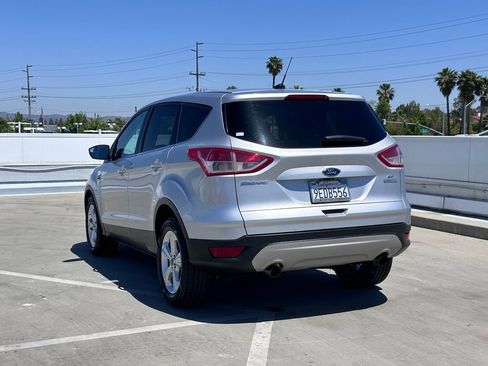 Used 2014 Ford Escape SE FWD image 32