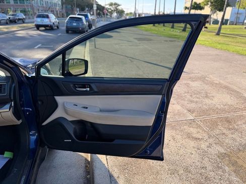 Used 2015 Subaru Outback 2.5i Limited AWD/4WD image 11