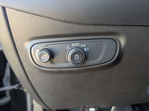 Certified 2022 Chevrolet Equinox LS w/ LS Convenience Package image 22