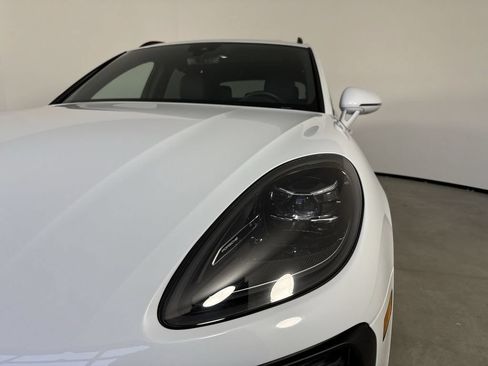 Certified 2026 Porsche Macan S AWD/4WD image 11