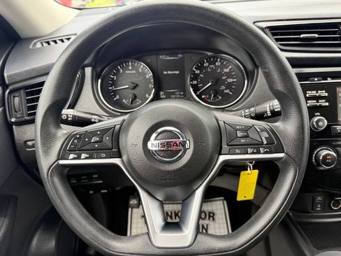 Used 2017 Nissan Rogue S w/ S Appearance Package AWD/4WD image 14