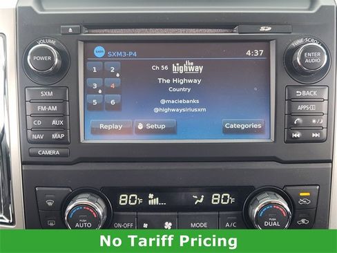 Used 2018 Nissan Titan SV w/ SV Convenience Package image 16