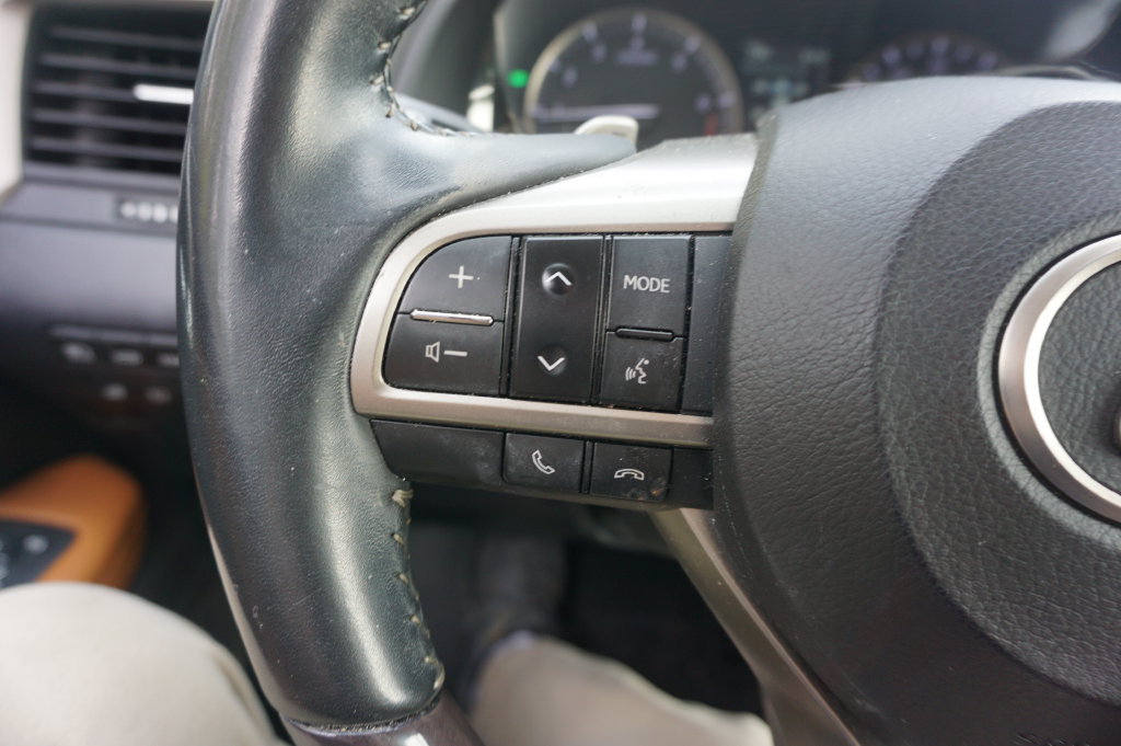 Used 2022 Lexus RX 350 AWD w/ Luxury Package image 8