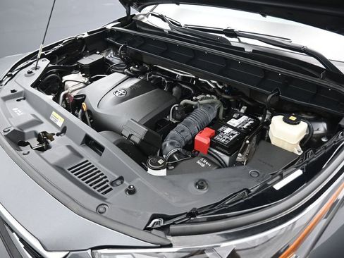 Used 2021 Toyota Highlander XLE AWD/4WD image 66