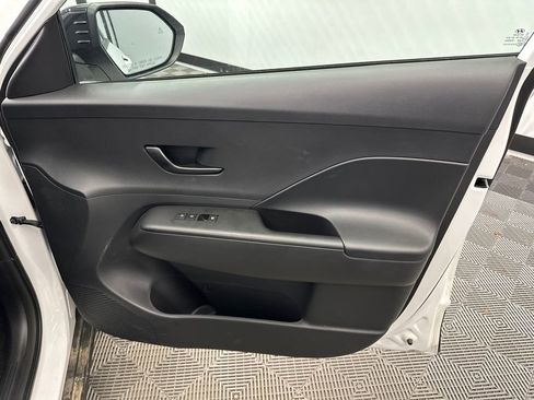 Used 2026 Hyundai Kona SEL Sport FWD image 14