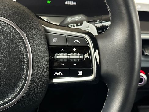 Used 2025 Kia Sorento SX Prestige image 29