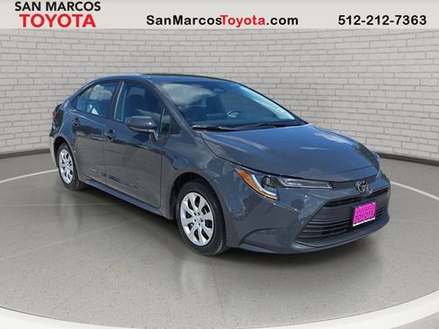 Used 2026 Toyota Corolla LE FWD image 3