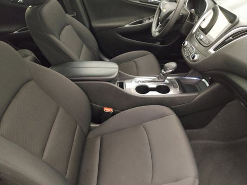 Used 2023 Chevrolet Malibu LT FWD image 21