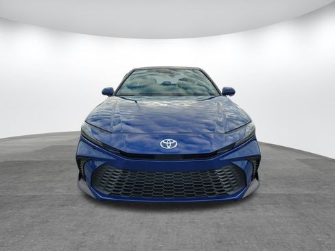 Certified 2025 Toyota Camry SE w/ Convenience Package image 2