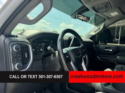 Used 2022 GMC Sierra 3500 Denali w/ Denali Ultimate Package AWD/4WD image 8