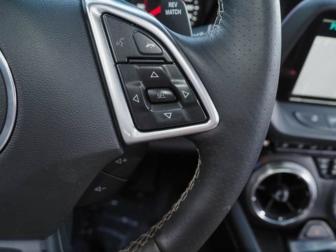 Used 2016 Chevrolet Camaro SS RWD image 32