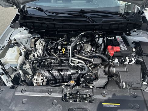 Used 2024 Nissan Altima 2.5 SV image 33