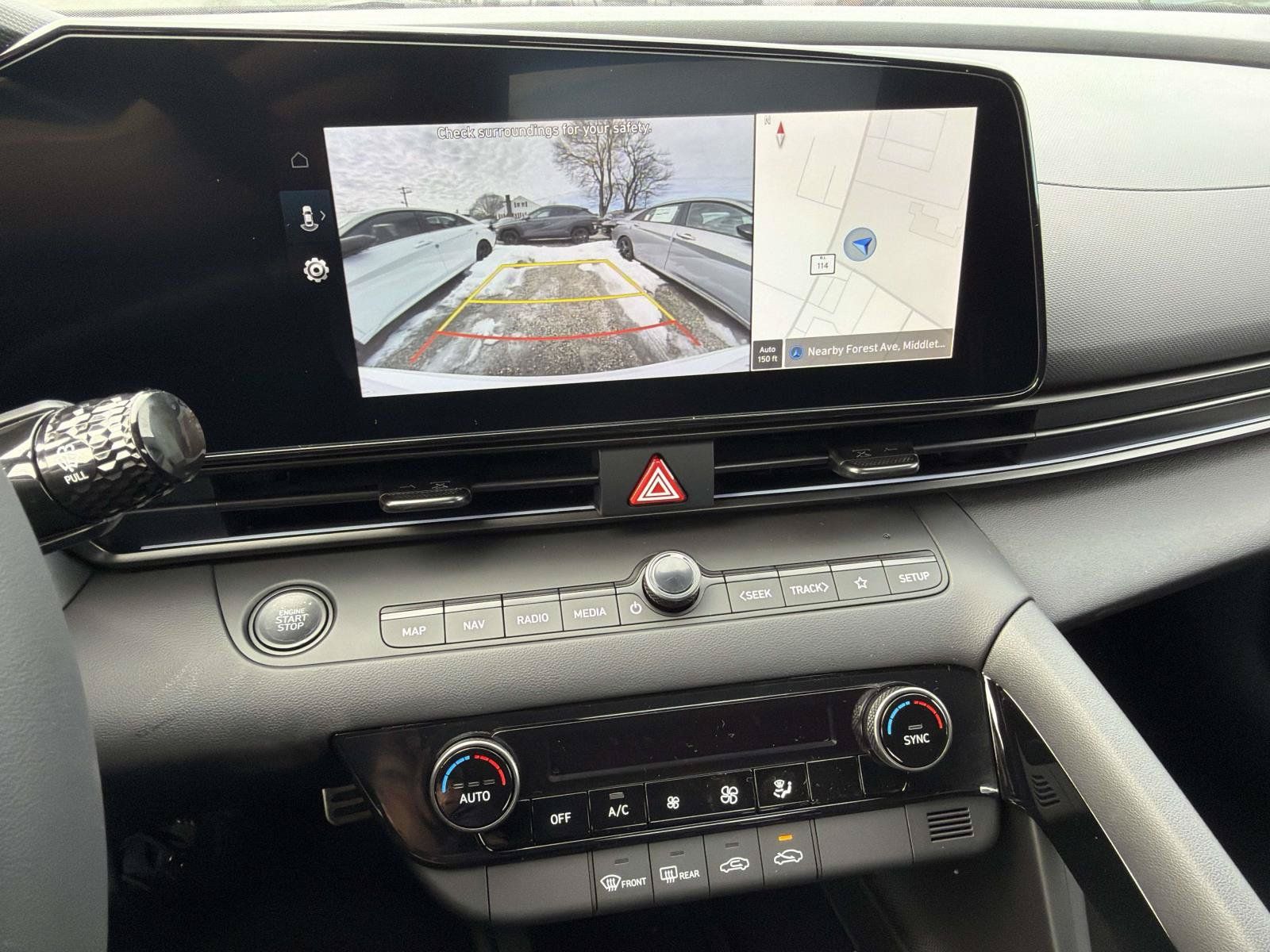 New 2026 Hyundai Elantra SEL FWD image 8