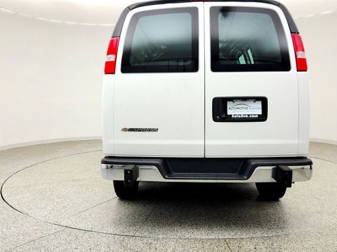 Used 2025 Chevrolet Express 2500 w/ Driver Convenience Package RWD image 6