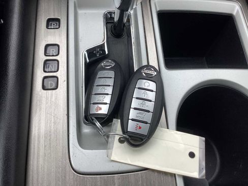 Used 2018 Nissan Murano Platinum image 19