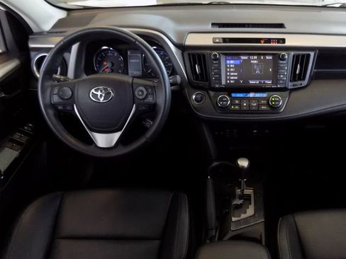 Used 2017 Toyota RAV4 Platinum FWD image 10