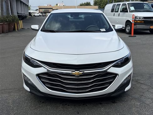 Used 2025 Chevrolet Malibu LT FWD image 8