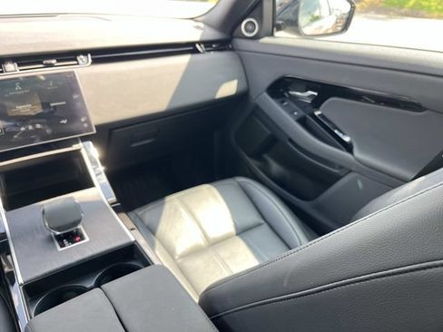 Used 2024 Land Rover Range Rover Evoque S AWD/4WD image 18