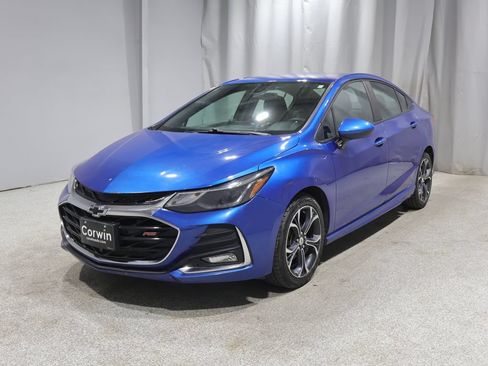Used 2019 Chevrolet Cruze LT w/ Convenience Package FWD image 6