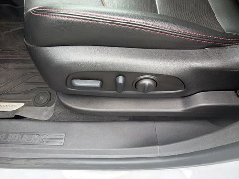 Certified 2023 Chevrolet Equinox RS w/ RS Leather Package AWD/4WD image 20