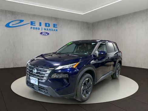 Used 2025 Nissan Rogue SV AWD/4WD image 5