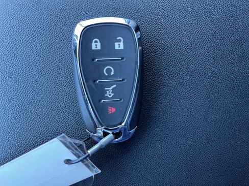 Used 2024 Chevrolet Equinox LT image 32