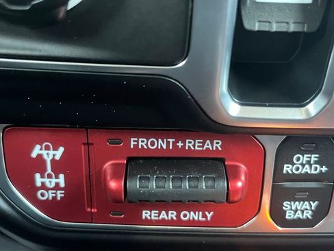 New 2025 Jeep Gladiator Rubicon image 11