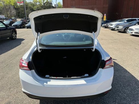 Used 2019 Chevrolet Malibu LT FWD image 10