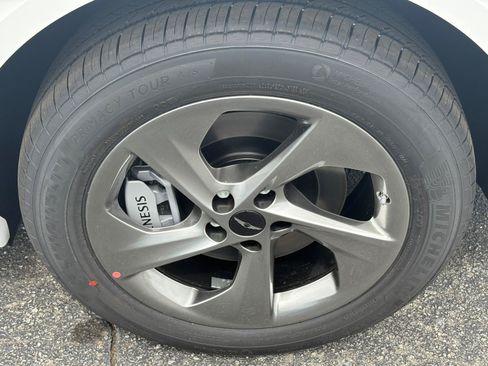New 2026 Genesis GV70 2.5T Advanced AWD/4WD image 14