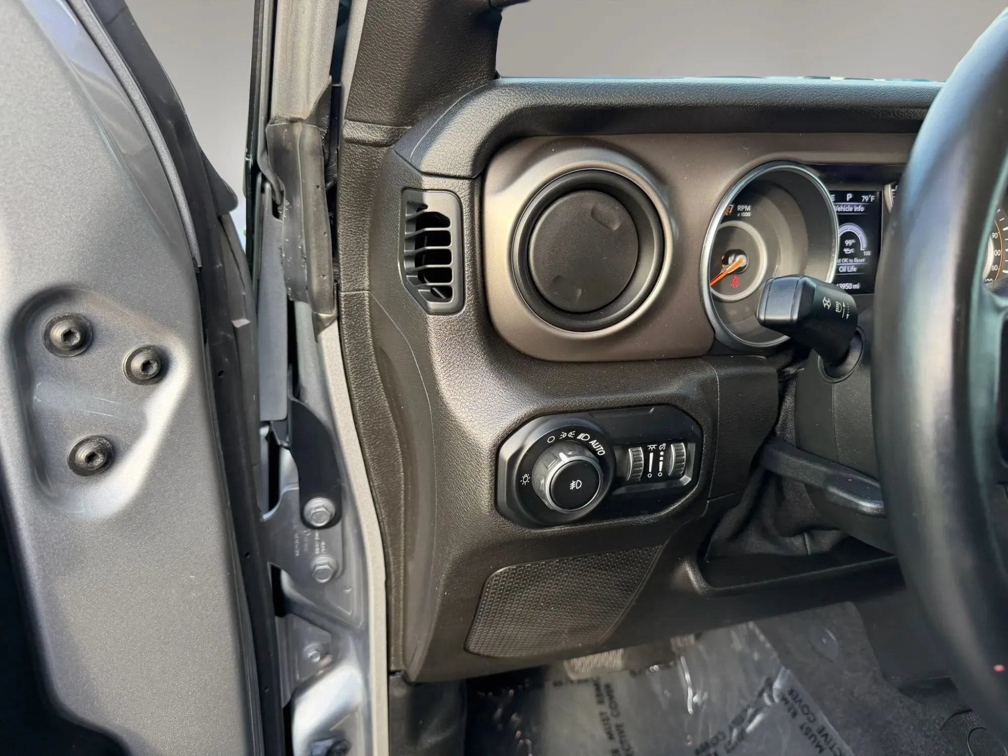 Used 2019 Jeep Wrangler Sport AWD/4WD image 14