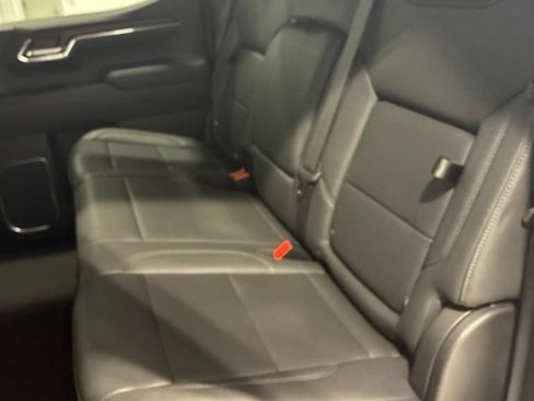 Used 2025 GMC Sierra 1500 SLT AWD/4WD image 35