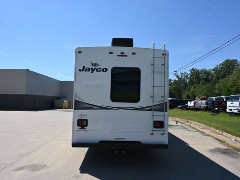 Used 2017 Ford E-450 and Econoline 450 Super Duty w/ Motorhome Prep Package RWD image 65