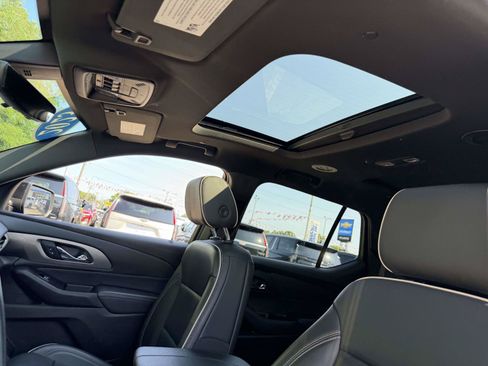 Certified 2023 Chevrolet Traverse Premier w/ Redline Edition AWD/4WD image 10