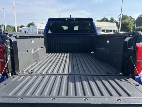 Used 2025 Toyota Tacoma TRD Sport RWD image 9