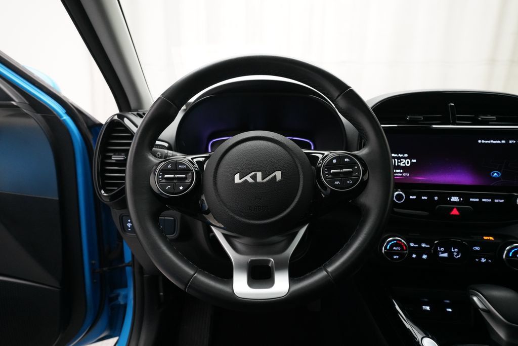 Used 2024 Kia Soul EX FWD image 4