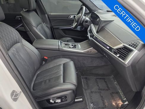 Certified 2025 BMW X7 M60i AWD/4WD image 28