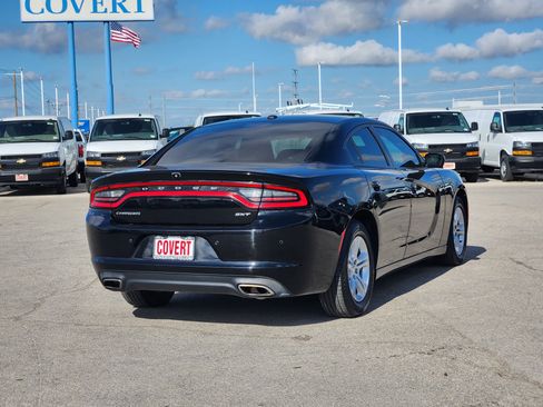 Used 2018 Dodge Charger SXT RWD image 7