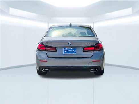 Used 2023 BMW 530i w/ Premium Package RWD image 4