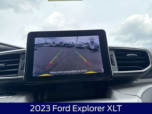 Used 2023 Ford Explorer XLT w/ Equipment Group 202A AWD/4WD image 23