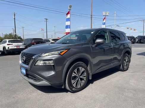 Used 2023 Nissan Rogue SV FWD image 3