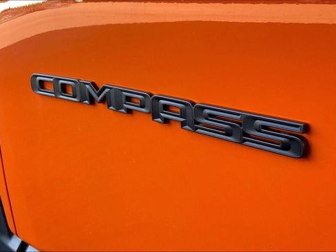 New 2026 Jeep Compass Latitude AWD/4WD image 19