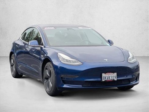 Used 2019 Tesla Model 3 Mid Range image 3