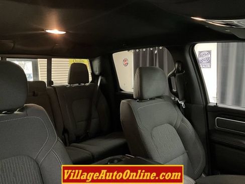 Used 2023 RAM 1500 Big Horn AWD/4WD image 42