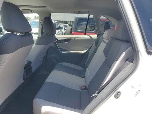 Used 2025 Toyota RAV4 XLE w/ Convenience Package FWD image 16