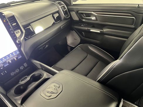 Used 2025 RAM 1500 Laramie w/ Night Edition image 11