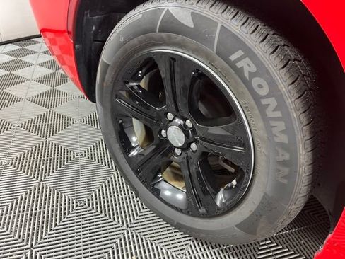 Used 2023 Dodge Charger SXT RWD image 16