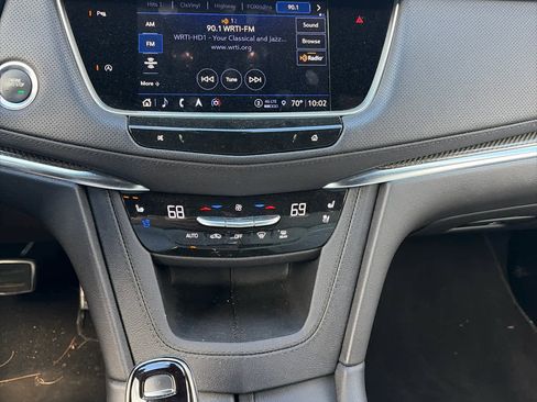 Used 2023 Cadillac XT5 Sportv AWD/4WD image 11